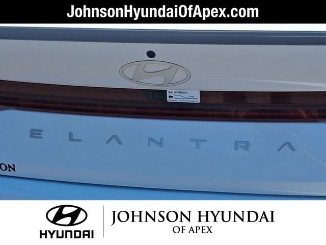 Certified 2025 Hyundai Elantra SEL FWD image 24
