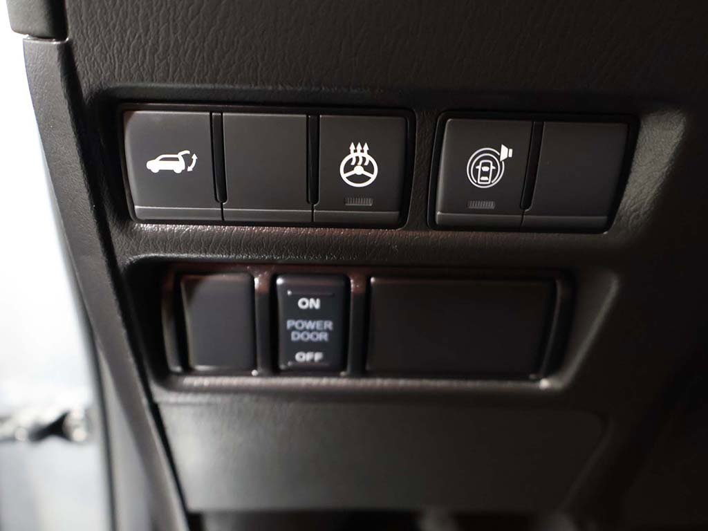 Used 2024 Nissan Armada Platinum image 41