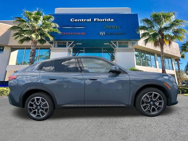 Used 2025 BMW X2 xDrive28i w/ Technology Package image 4