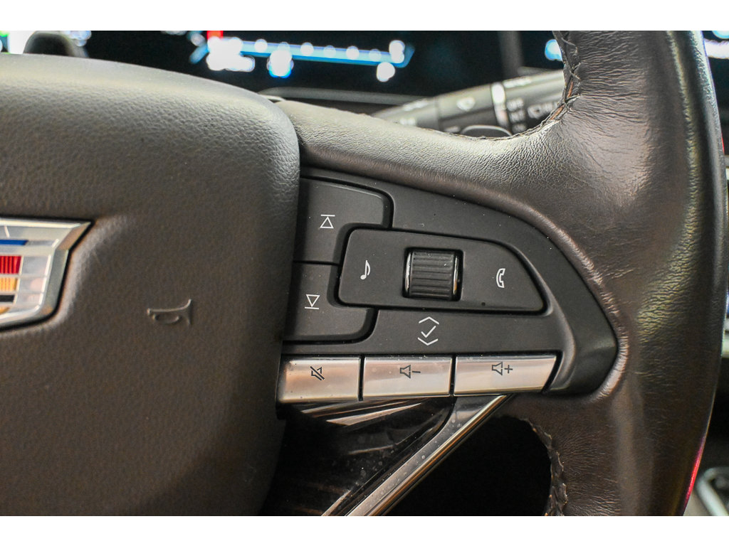 Used 2023 Cadillac Escalade Premium Luxury AWD/4WD image 40