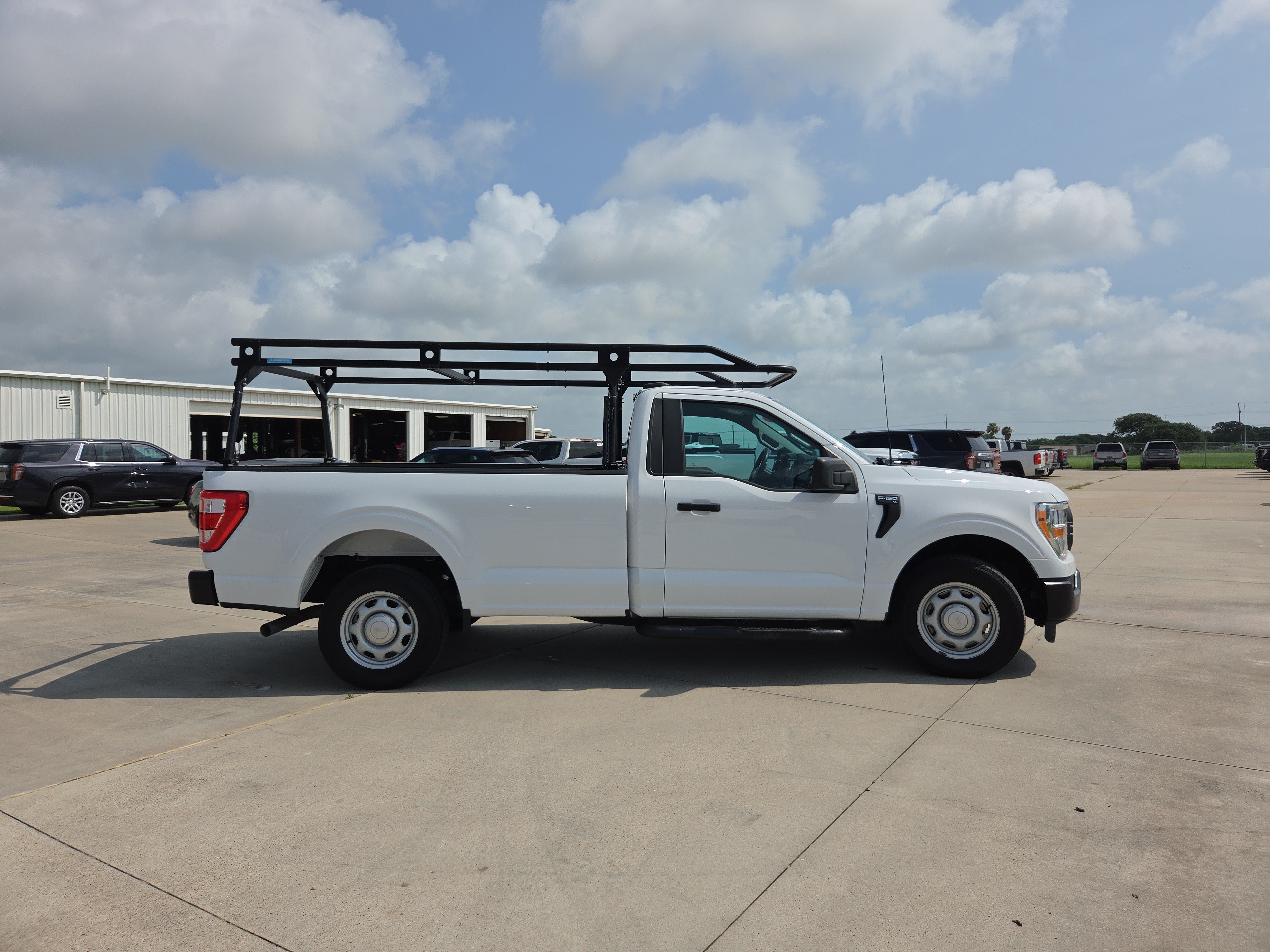 Used 2021 Ford F150 XL w/ Equipment Group 101A High RWD image 4