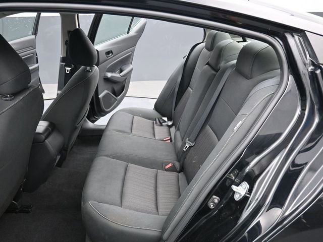 Used 2025 Nissan Altima 2.5 SV image 11