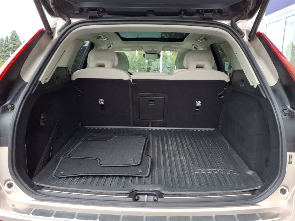 Certified 2026 Volvo XC60 B5 Ultra AWD/4WD image 25