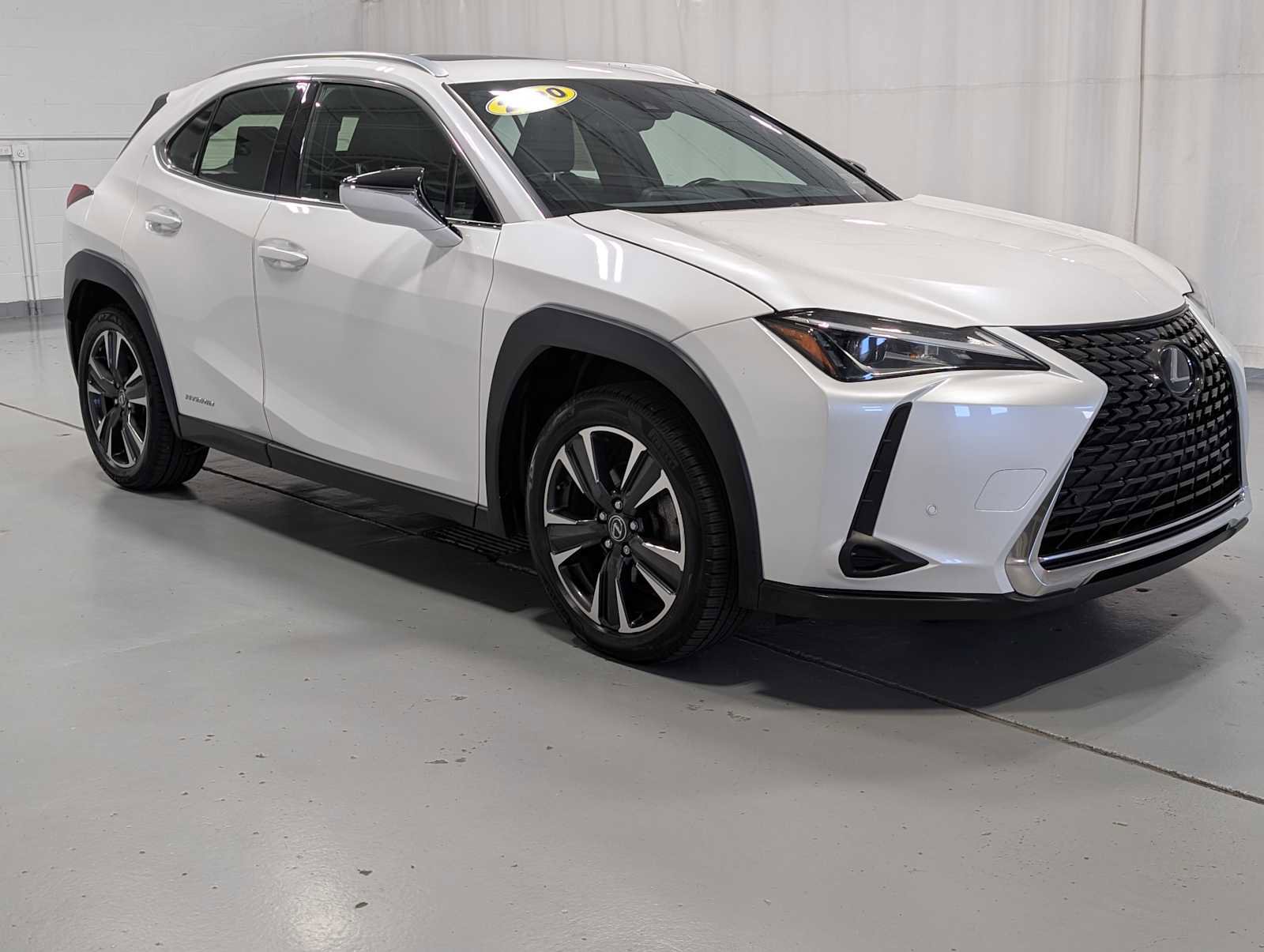 Used 2020 Lexus UX 250h w/ Premium Package image 6