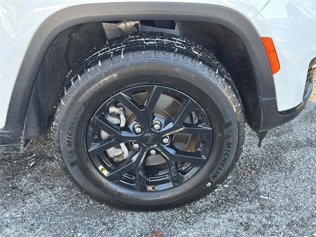 Certified 2024 Jeep Grand Cherokee L Altitude image 10