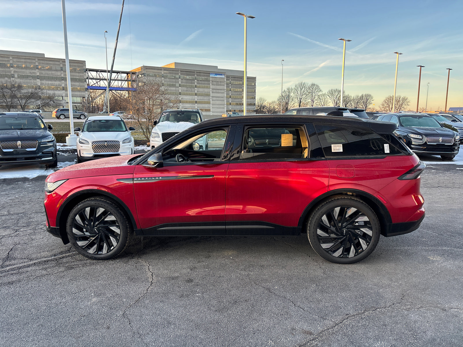 New 2026 Lincoln Nautilus Reserve w/ Jet Appearance Package image 4