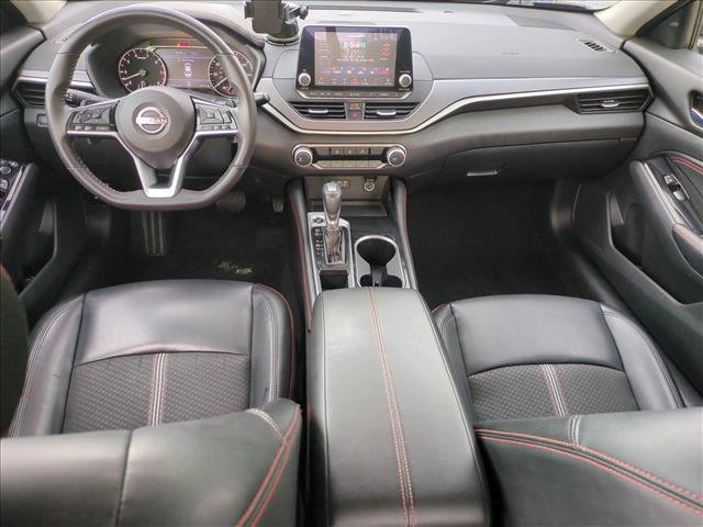 Used 2023 Nissan Altima 2.5 SR FWD image 16