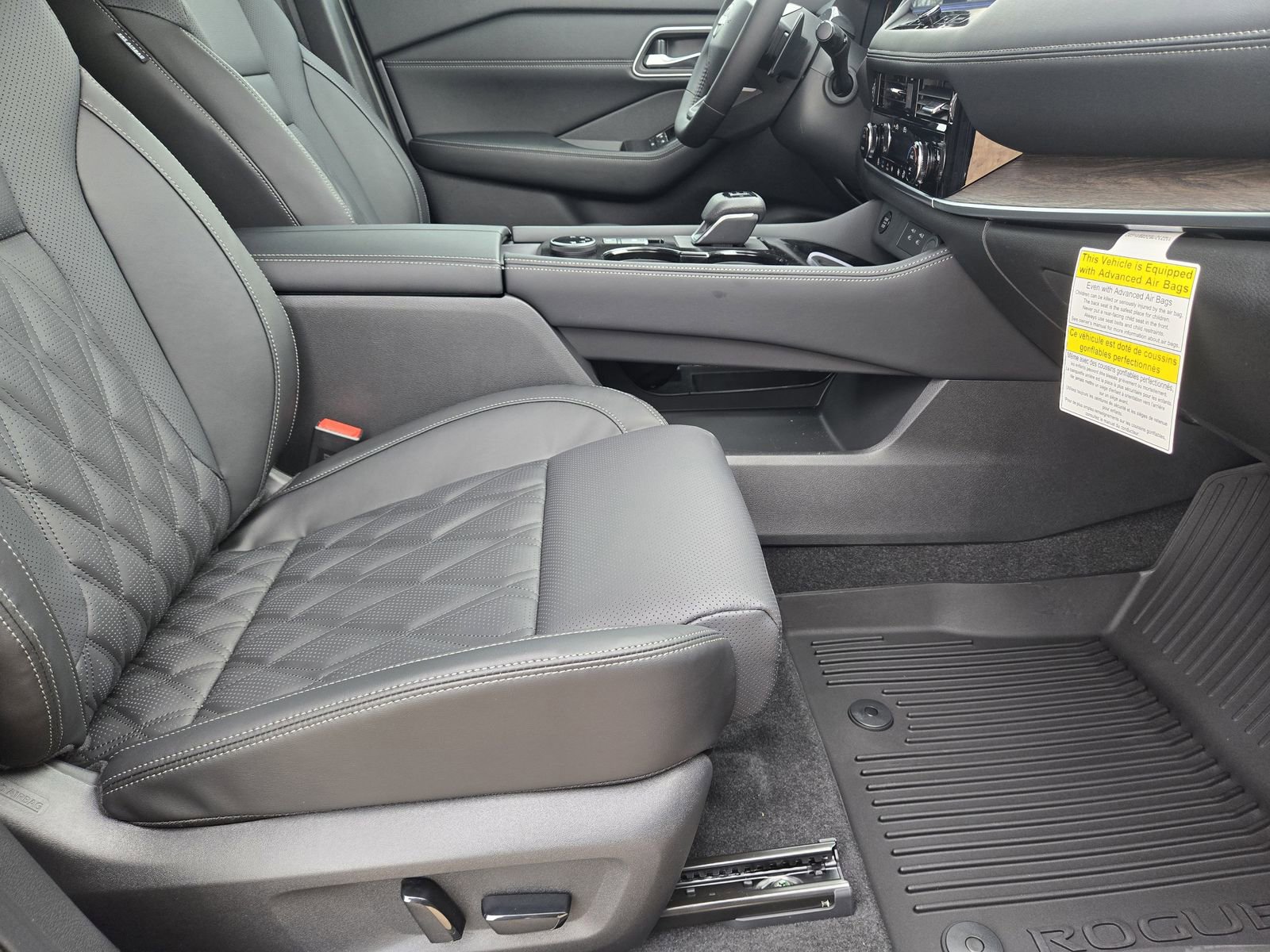 New 2026 Nissan Rogue Platinum image 13