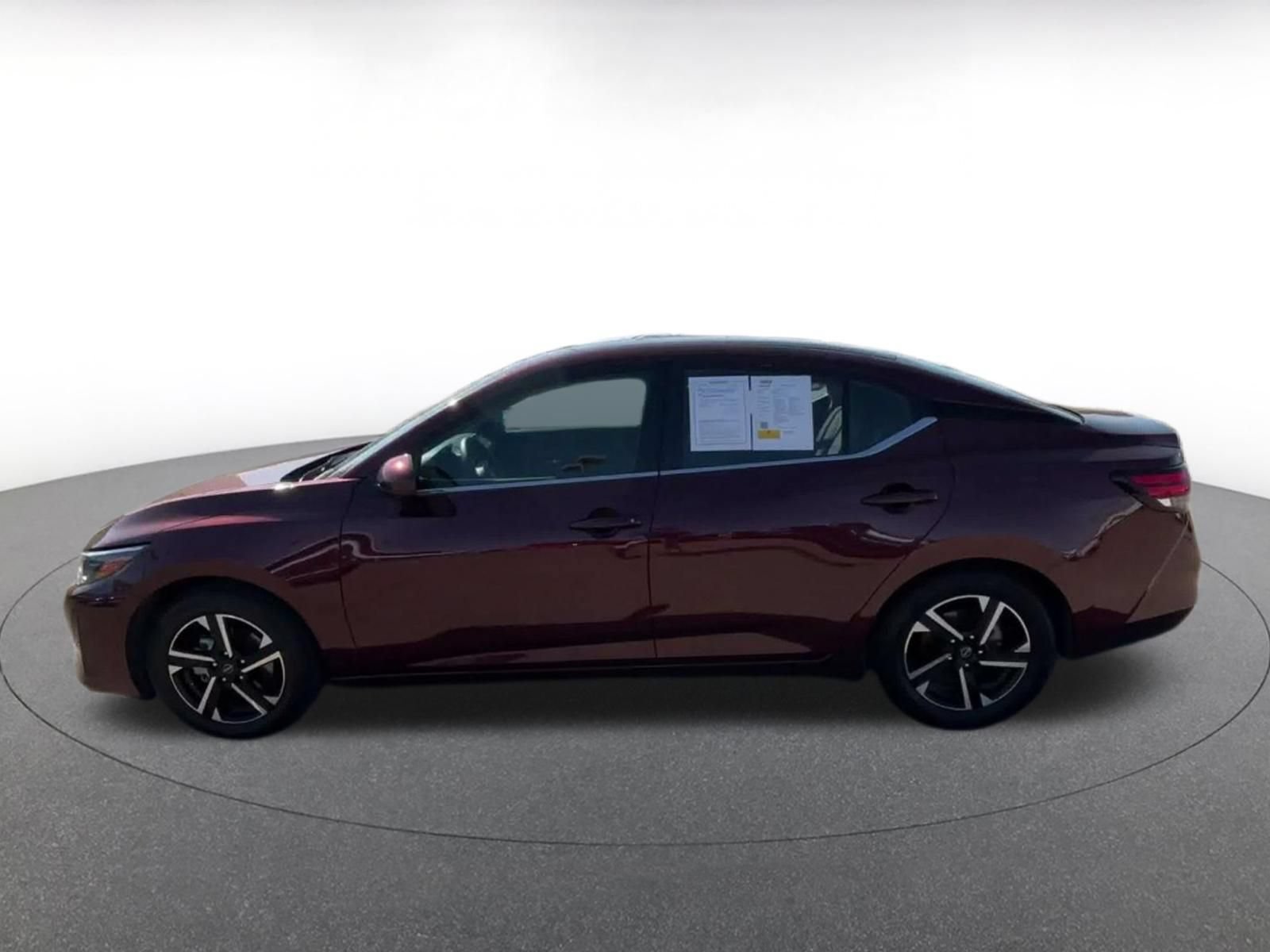 Used 2025 Nissan Sentra SV FWD image 8