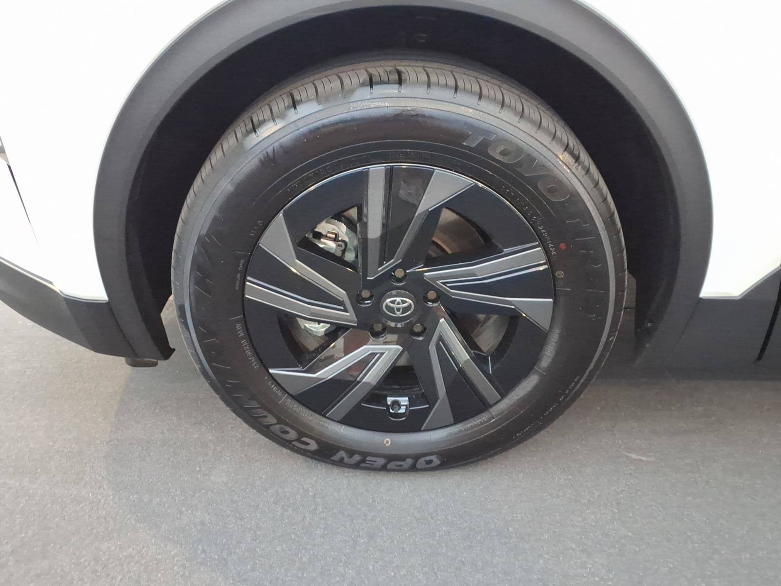 Certified 2026 Toyota C-HR AWD/4WD image 9