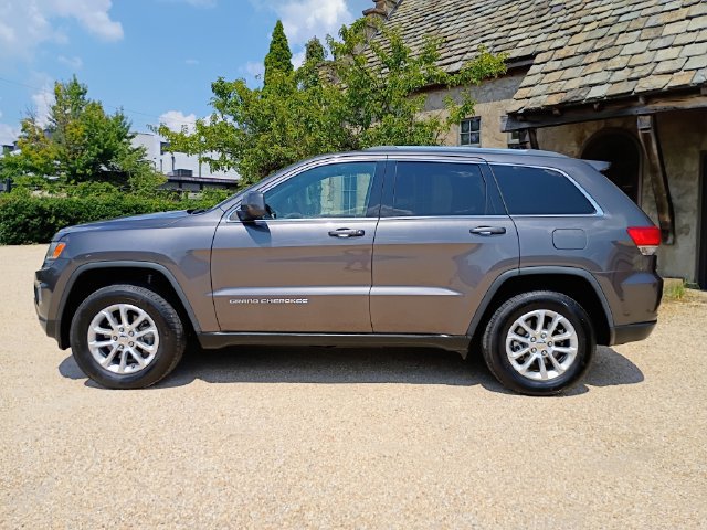 Used 2015 Jeep Grand Cherokee Laredo w/ Quick Order Package 23E RWD image 7