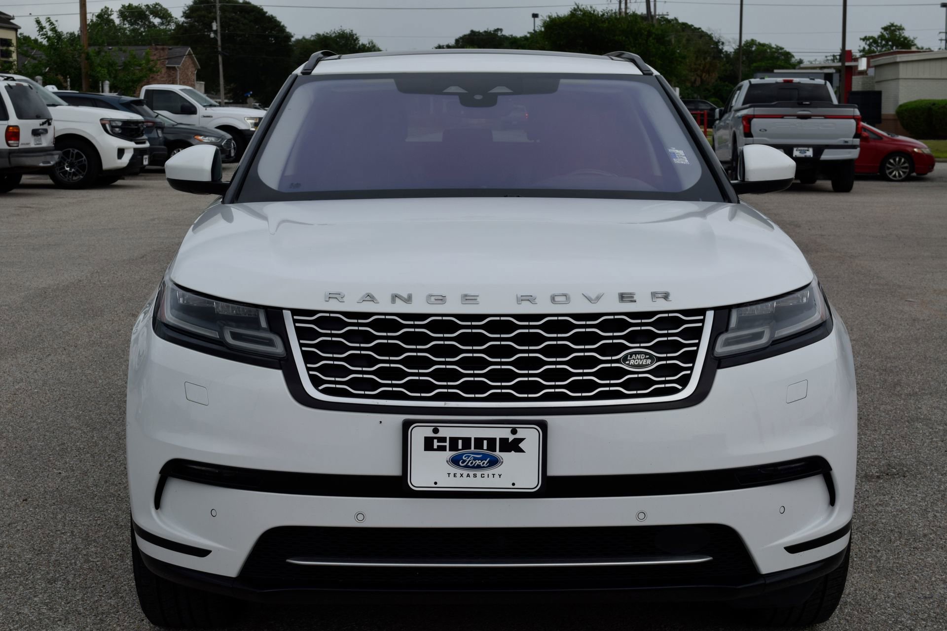 Used 2022 Land Rover Range Rover Velar S AWD/4WD image 2