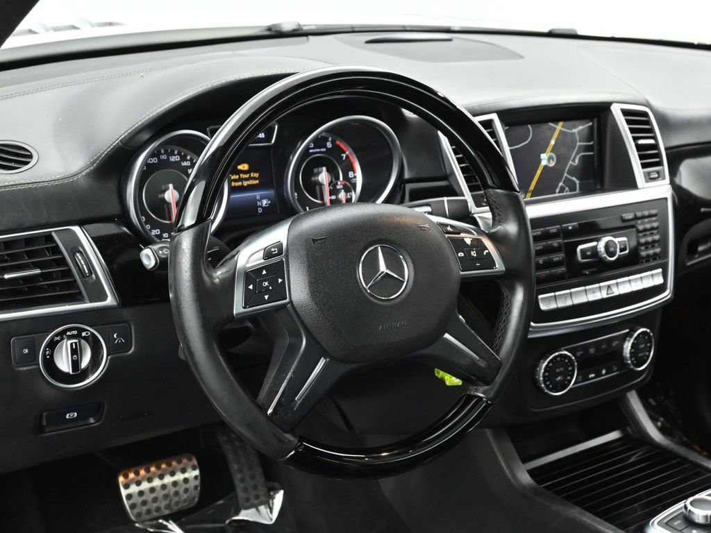 Used 2014 Mercedes-Benz GL 63 AMG 4MATIC image 26