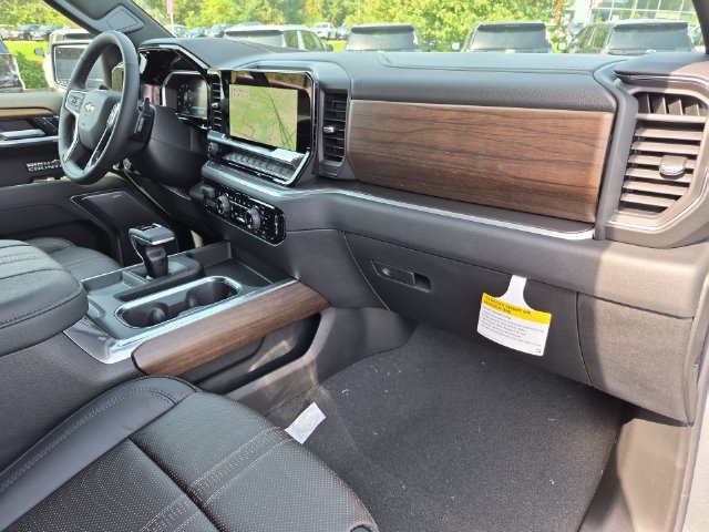 New 2026 Chevrolet Silverado 1500 High Country AWD/4WD image 32
