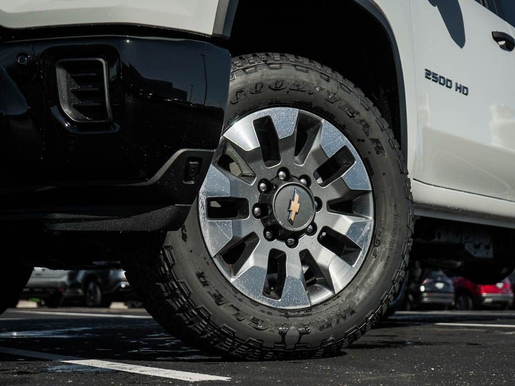 New 2026 Chevrolet Silverado 2500 Custom w/ Custom Value Package AWD/4WD image 6