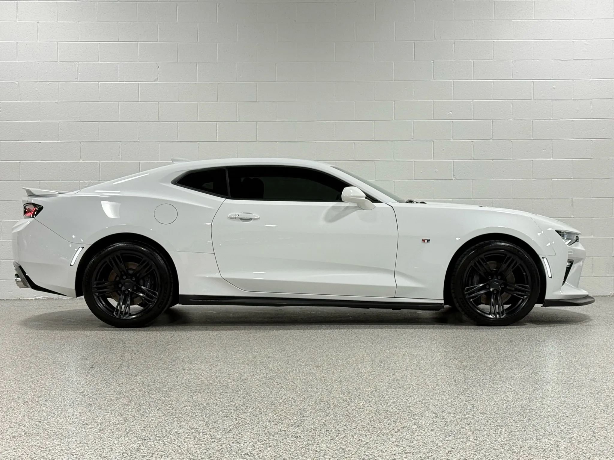 Used 2018 Chevrolet Camaro SS image 5