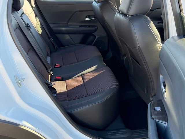 New 2026 Nissan Kicks SR w/ Cold Weather Package FWD image 24