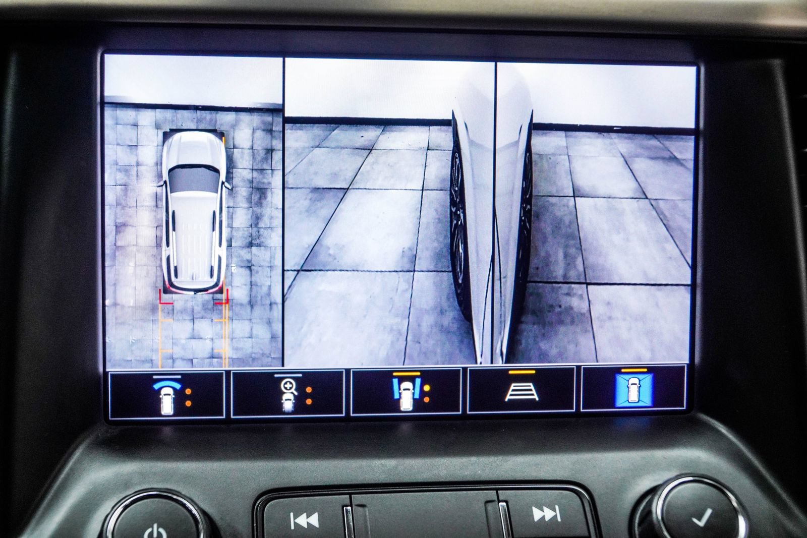 Used 2021 GMC Acadia Denali w/ Denali Technology Package FWD image 38