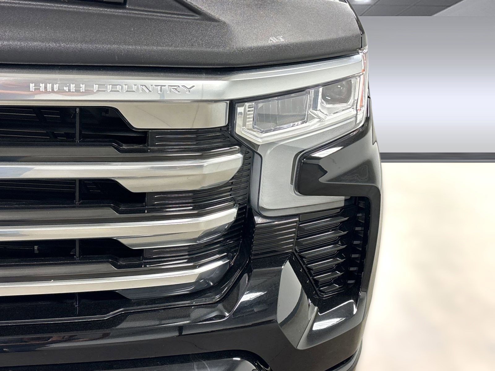 Certified 2023 Chevrolet Silverado 1500 High Country image 9