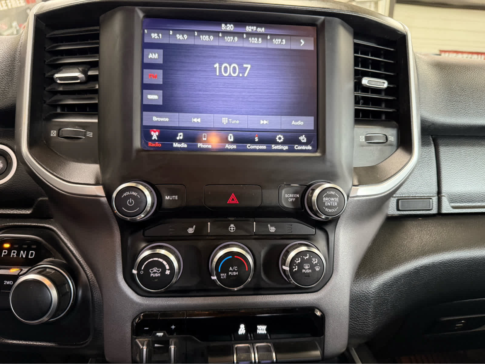 Used 2020 RAM 2500 Big Horn w/ Level 1 Equipment Group AWD/4WD image 16