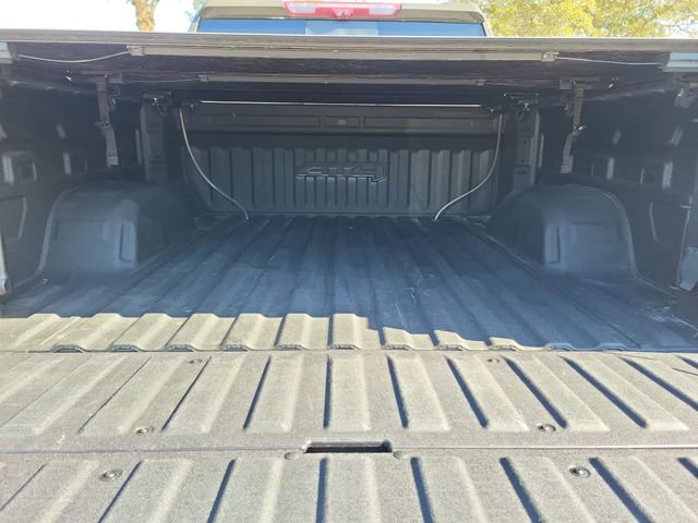 Certified 2023 GMC Sierra 1500 AT4 w/ Technology Package image 9