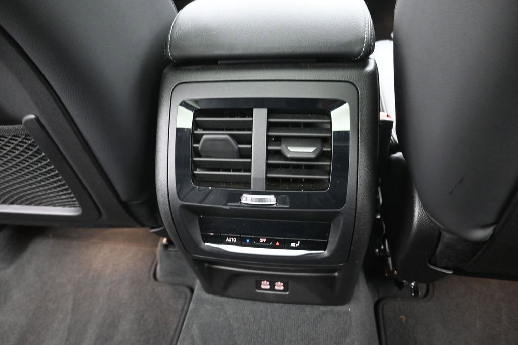 Used 2022 BMW X3 sDrive30i w/ Premium Package 2 RWD image 12