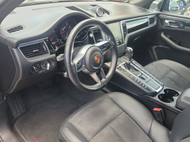 Used 2018 Porsche Macan Sport Edition AWD/4WD image 12