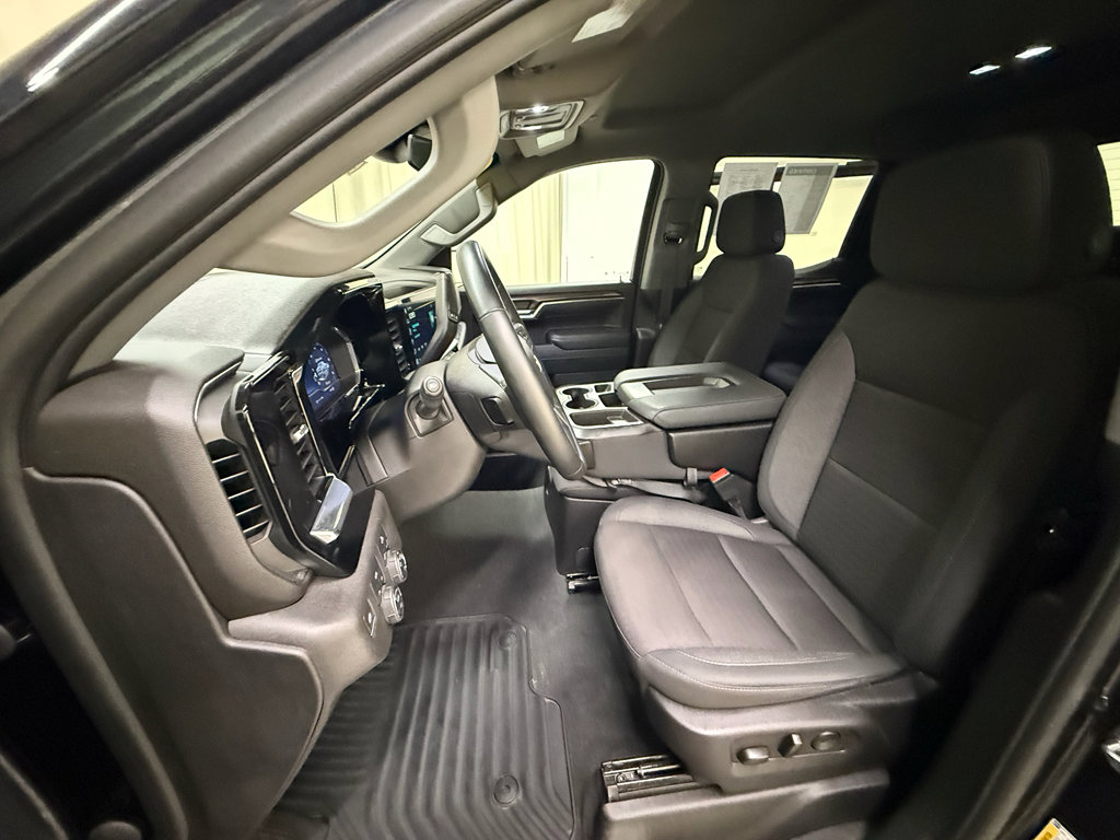 Certified 2024 Chevrolet Silverado 1500 LT AWD/4WD image 28