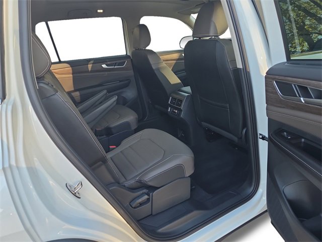 New 2026 Volkswagen Atlas SEL image 18
