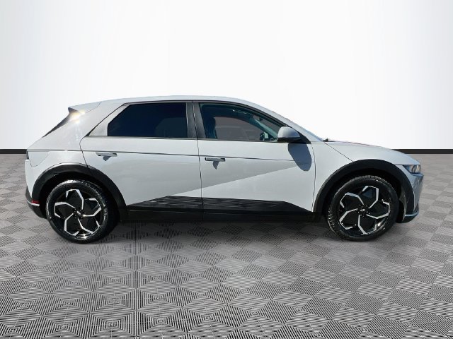Used 2024 Hyundai Ioniq 5 SEL RWD image 8