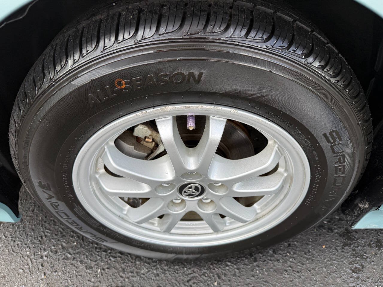 Used 2017 Toyota Prius One FWD image 9