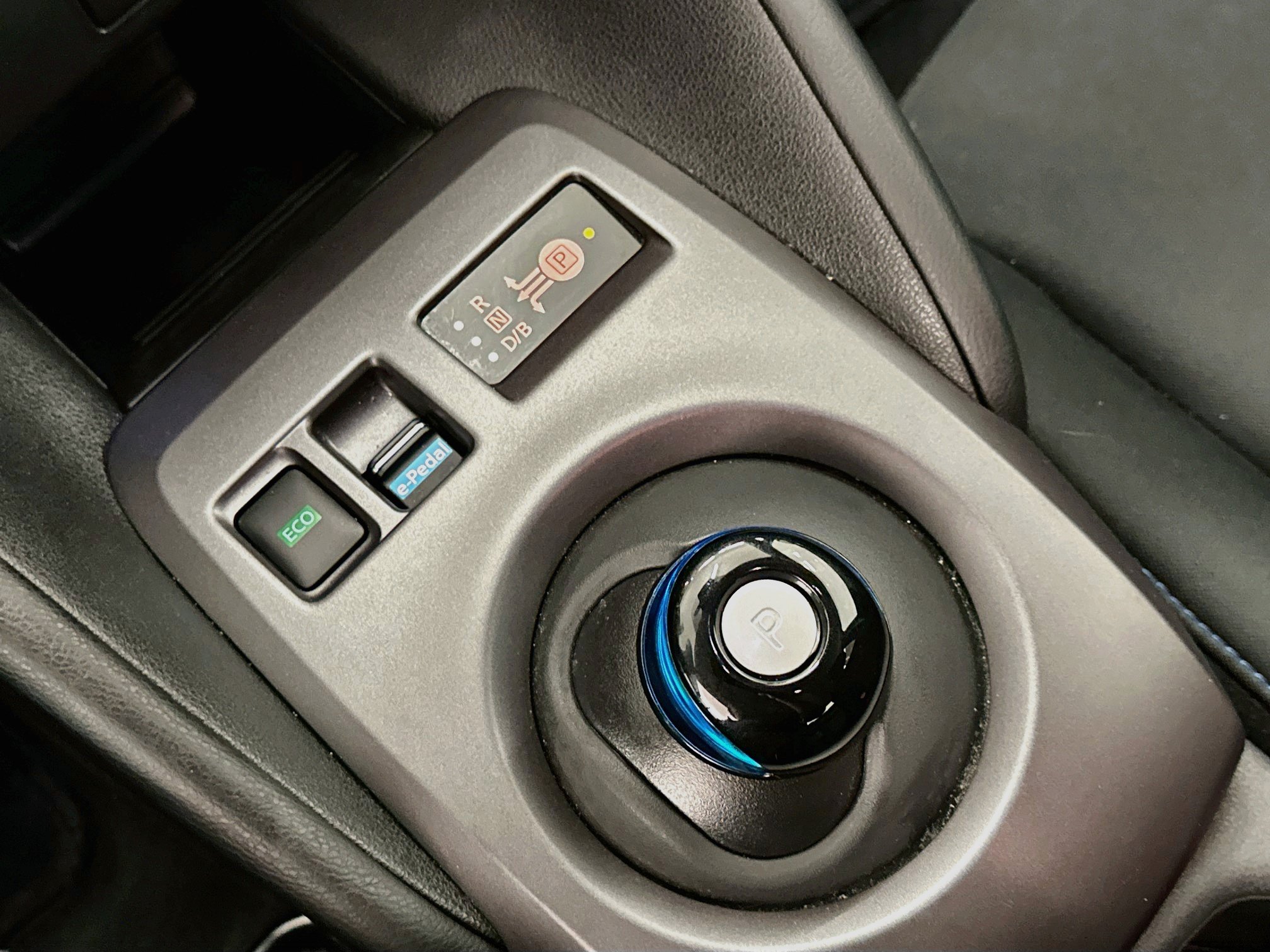 Used 2025 Nissan Leaf S FWD image 25