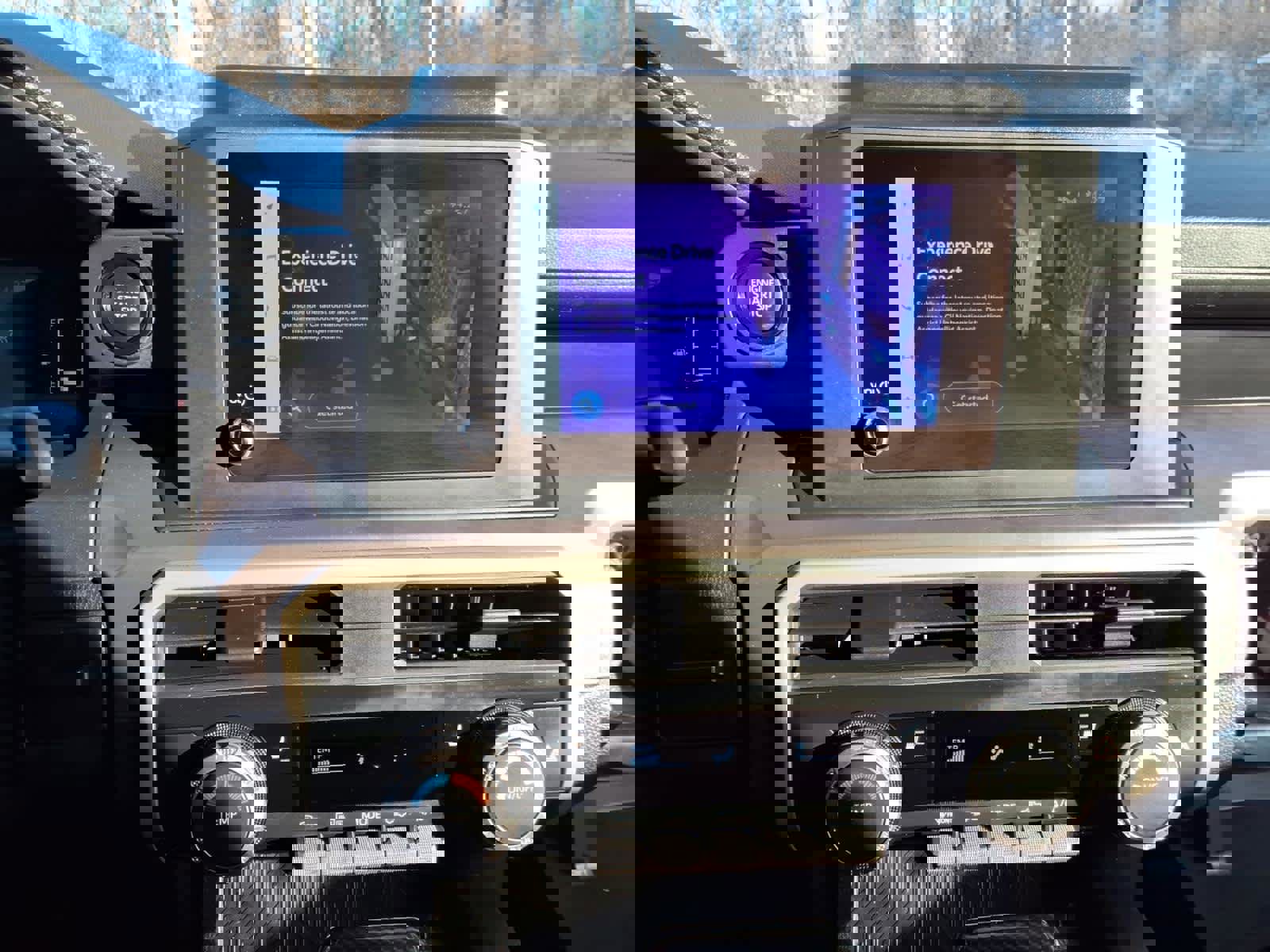 Used 2025 Toyota Tacoma SR5 image 15