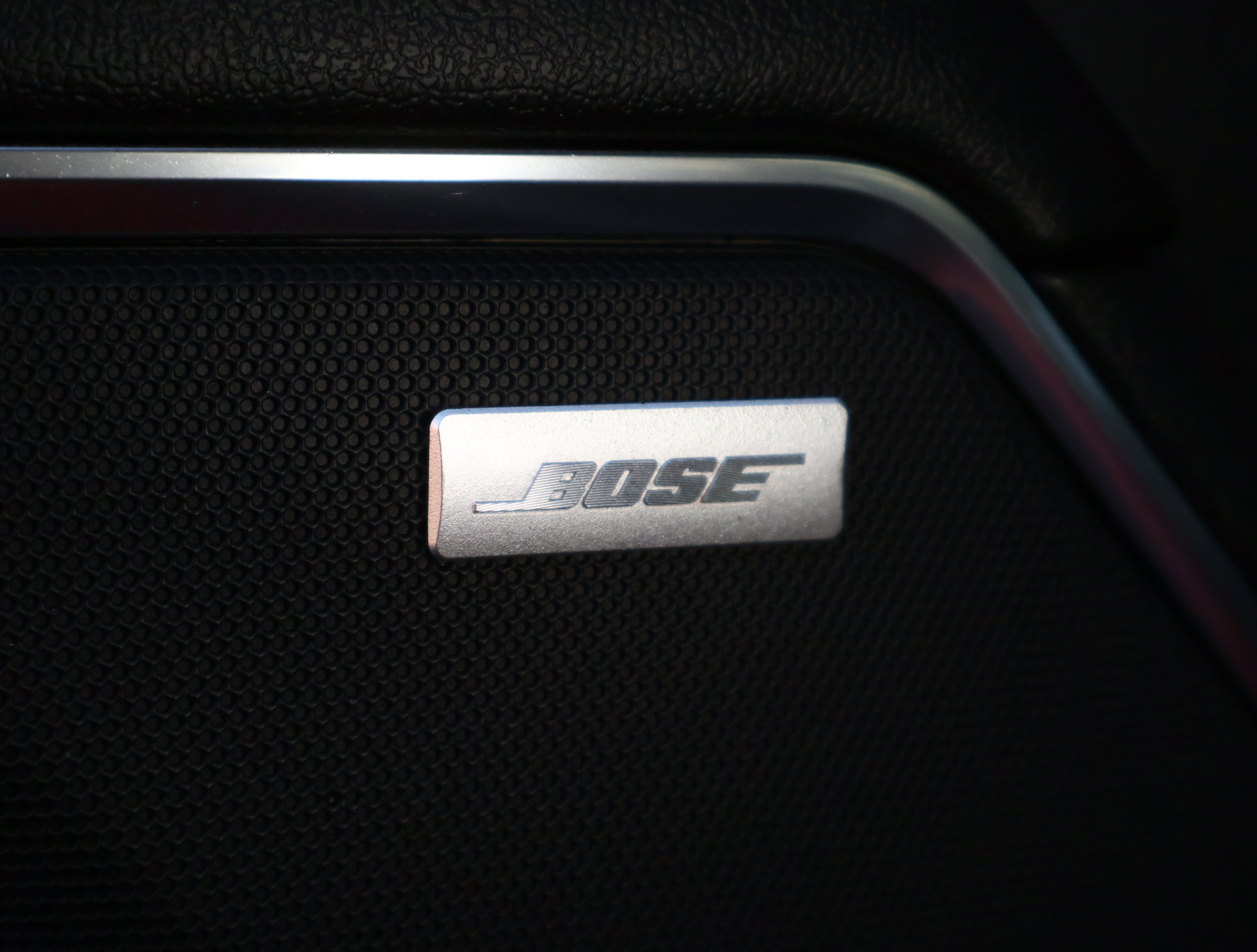 Used 2024 Chevrolet Silverado 1500 LT Trail Boss w/ Convenience Package II image 9