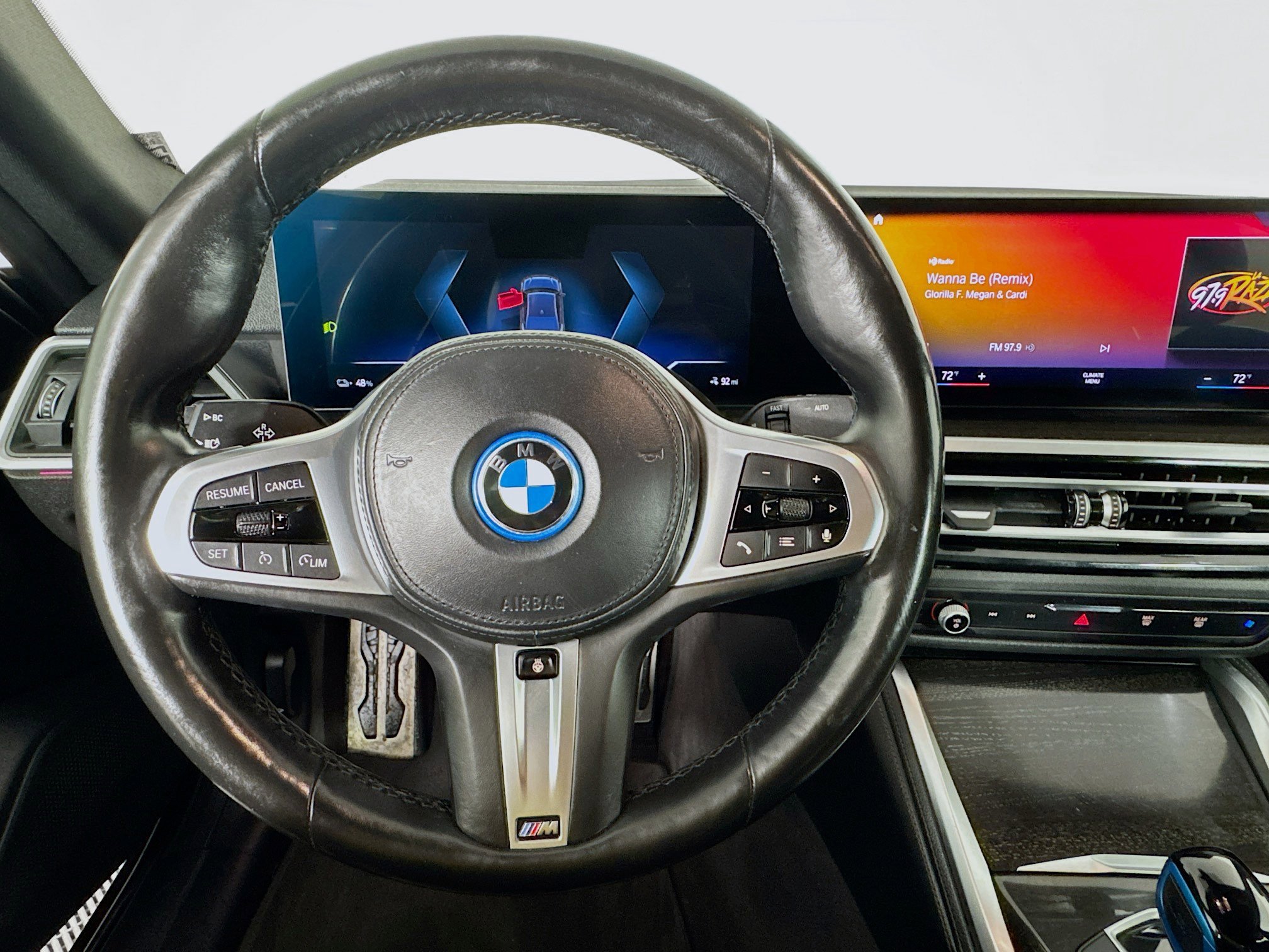 Used 2023 BMW i4 eDrive40 w/ M Sport Package image 11