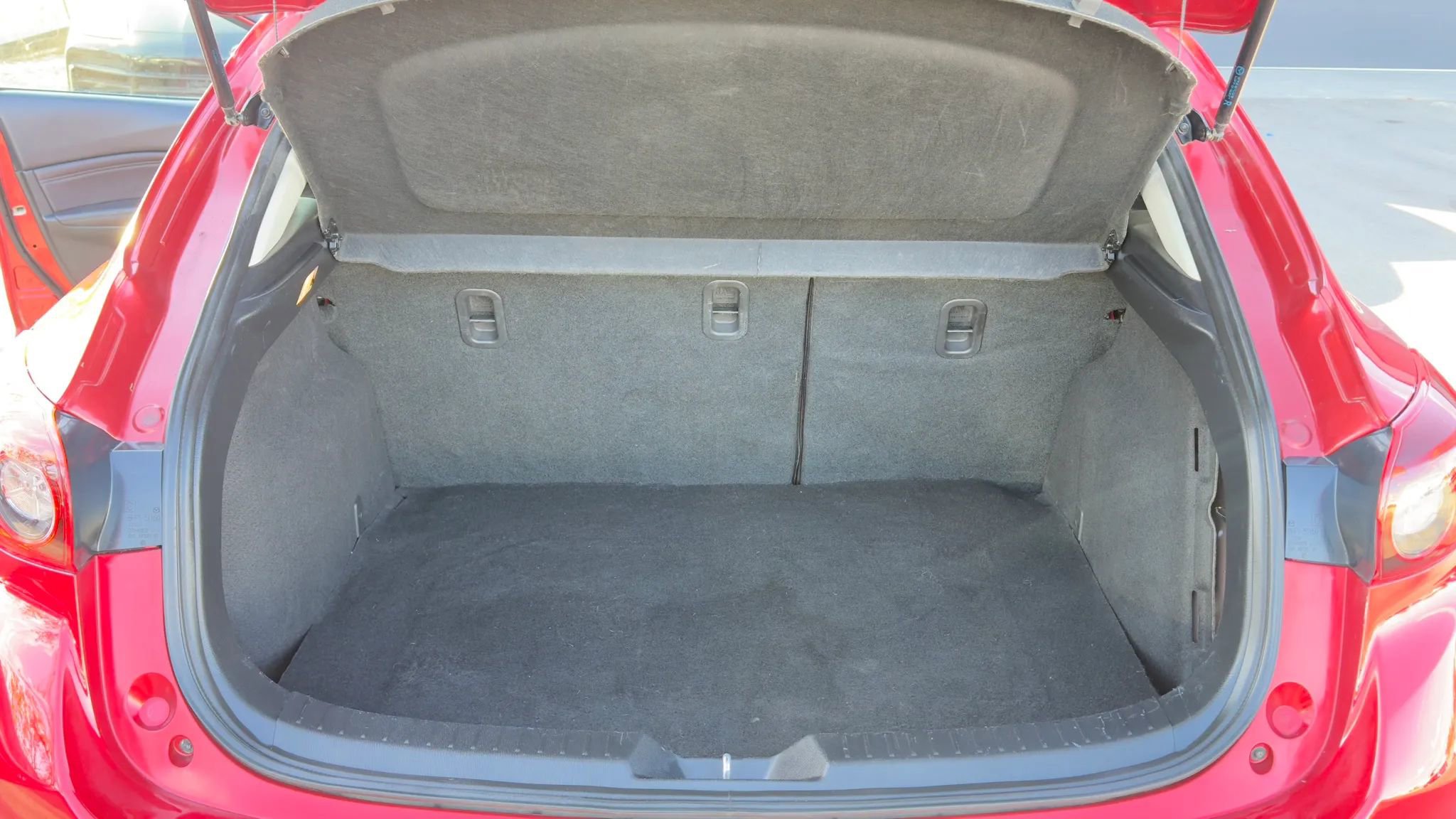 Used 2018 MAZDA MAZDA3 Touring FWD image 20