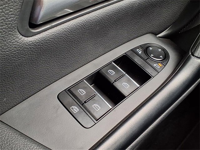 Used 2025 MAZDA CX-50 AWD 2.5 S w/ Premium Package image 24