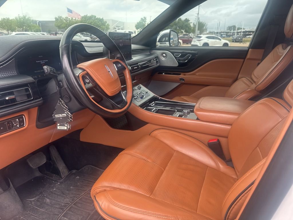 Used 2020 Lincoln Aviator Black Label w/ Dynamic Handling Package AWD/4WD image 2