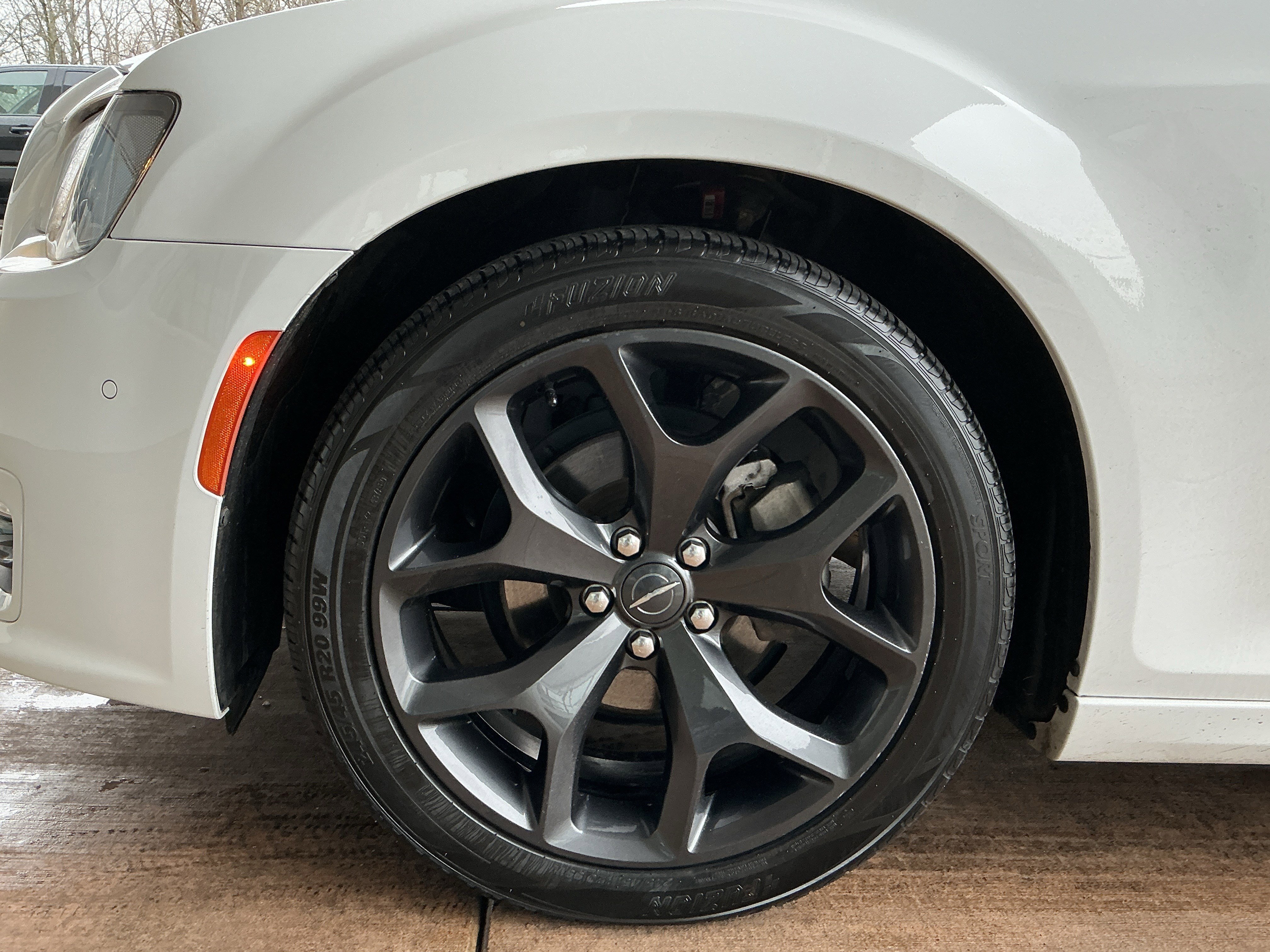 Used 2021 Chrysler 300 Touring L image 26