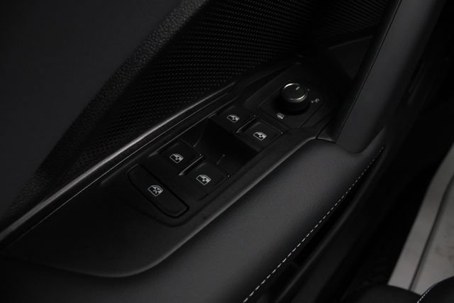 New 2026 Volkswagen Tiguan SE R-Line AWD/4WD image 8