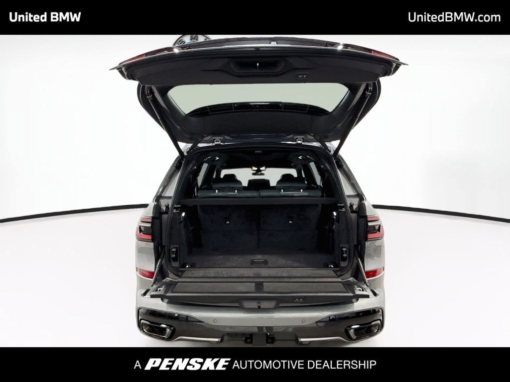 New 2027 BMW X7 xDrive40i w/ M Sport Package AWD/4WD image 14