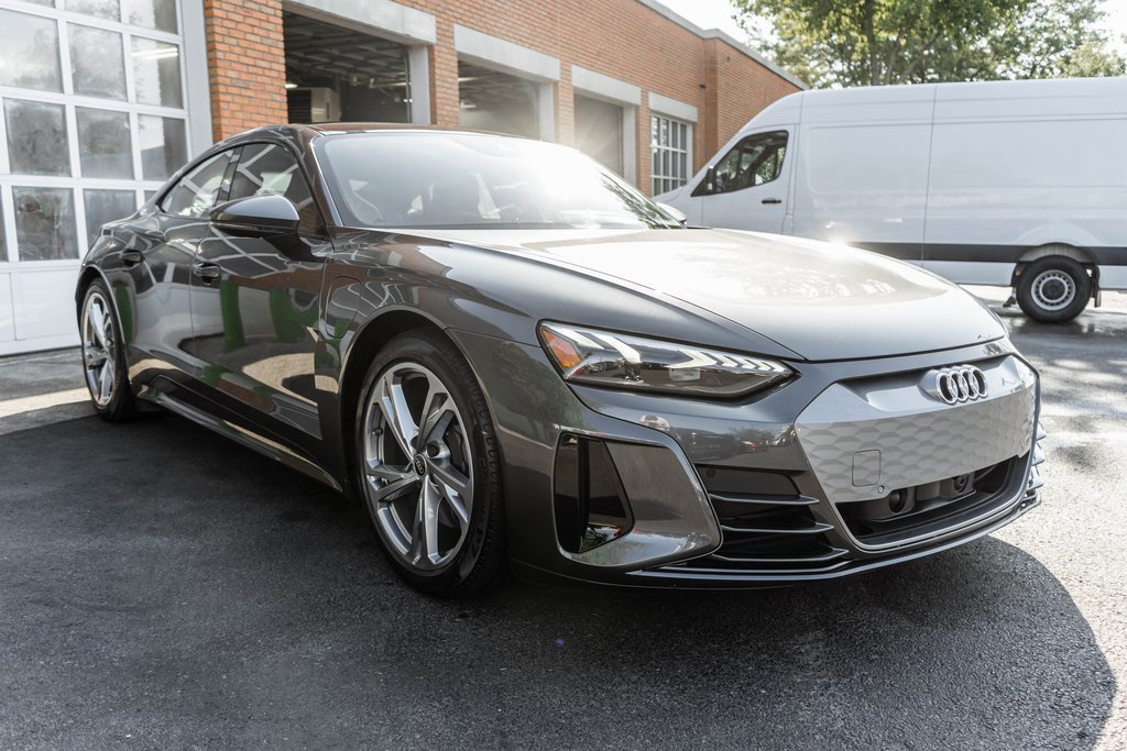 Used 2022 Audi e-tron GT Premium Plus image 5