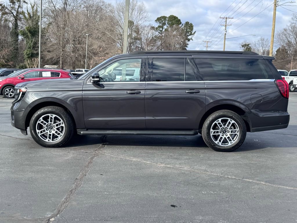 Used 2025 Ford Expedition Max Active image 3