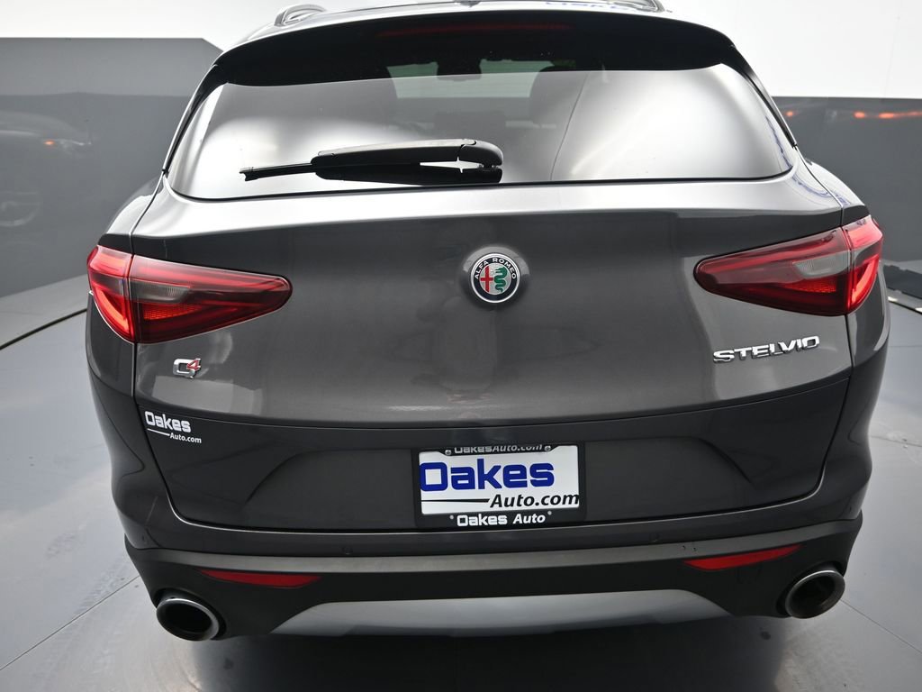 Used 2018 Alfa Romeo Stelvio Ti Sport image 34