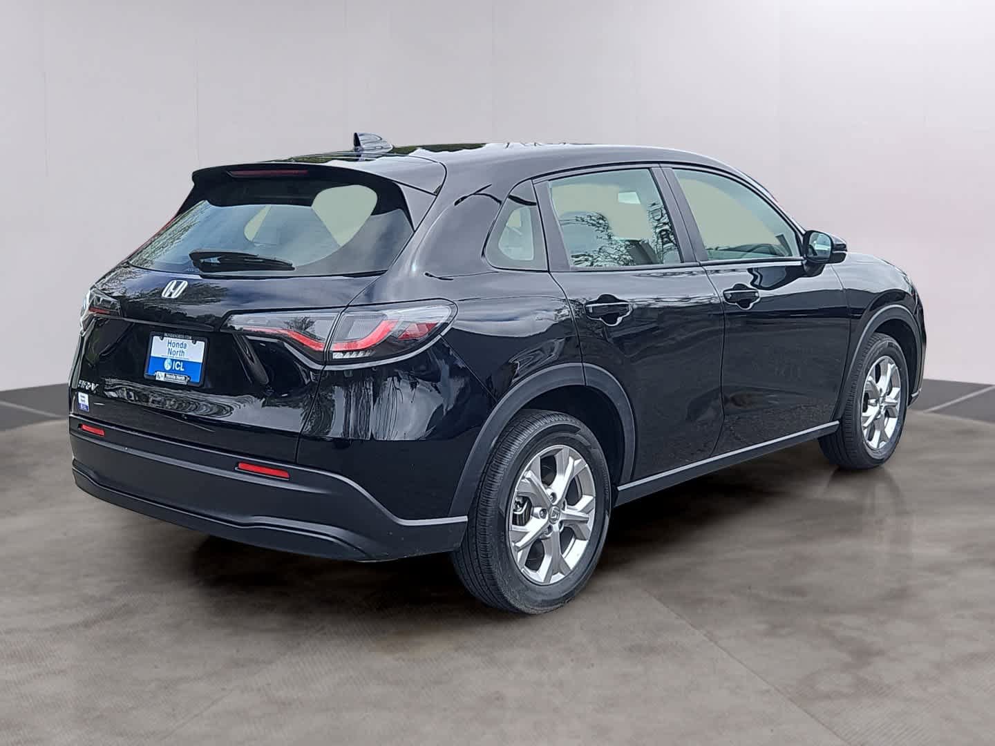 Certified 2023 Honda HR-V LX image 4