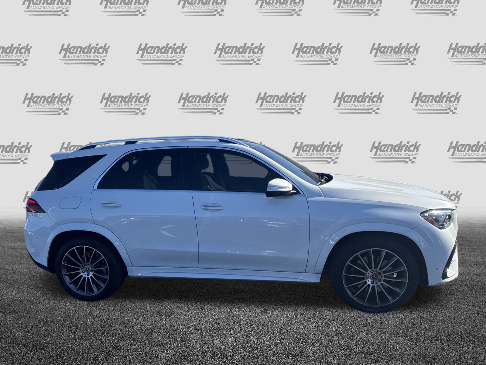 Used 2024 Mercedes-Benz GLE 450 4MATIC image 11