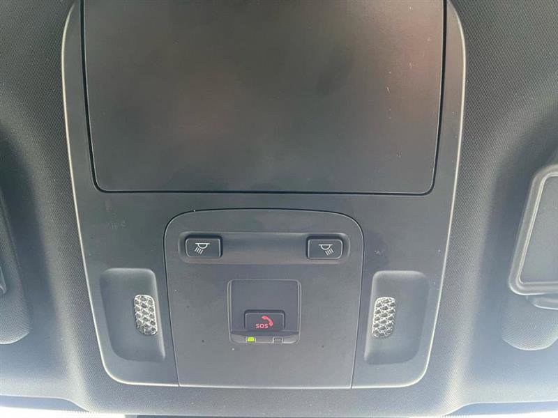 Used 2025 Toyota Camry SE image 36