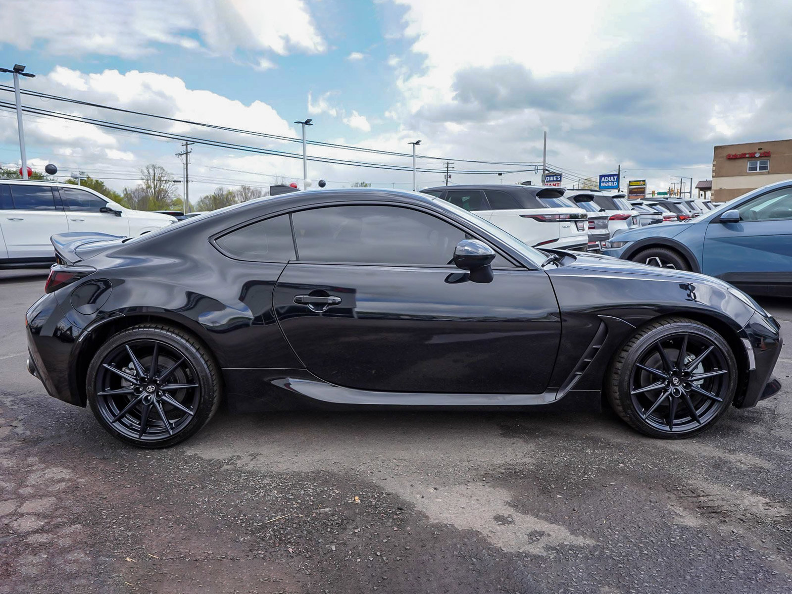 Used 2023 Toyota GR86 Premium w/ ALL Weather Mat Package (TMS) RWD image 38