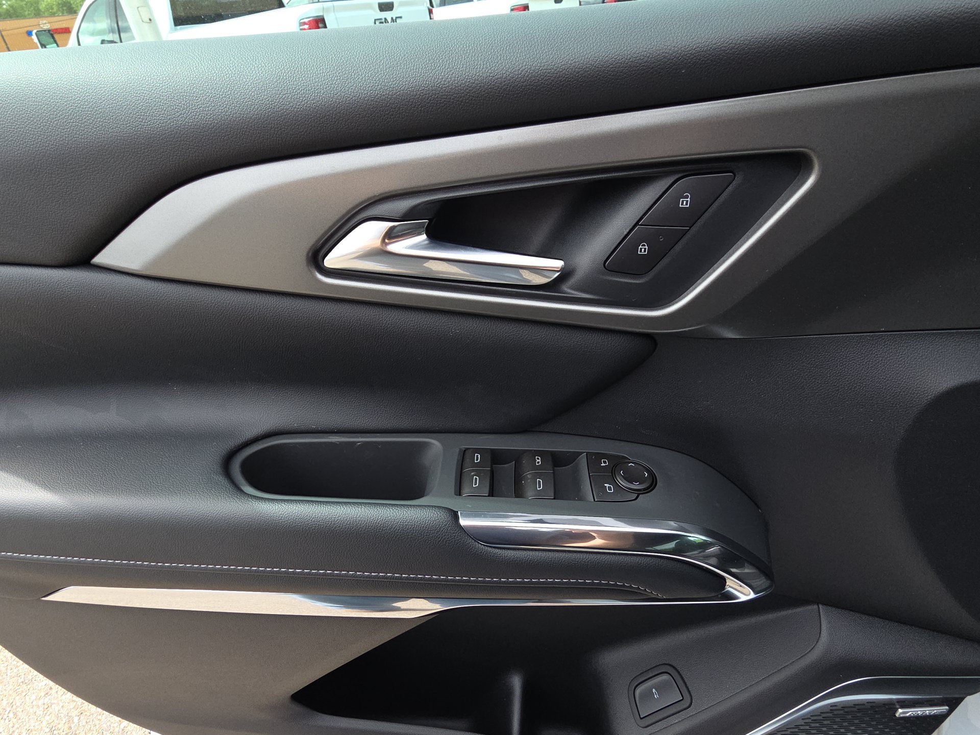 New 2026 Chevrolet Traverse LT w/ Enhanced Driving Package FWD image 13