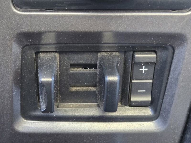 Certified 2017 Ford F150 XLT w/ Equipment Group 302A Luxury image 30